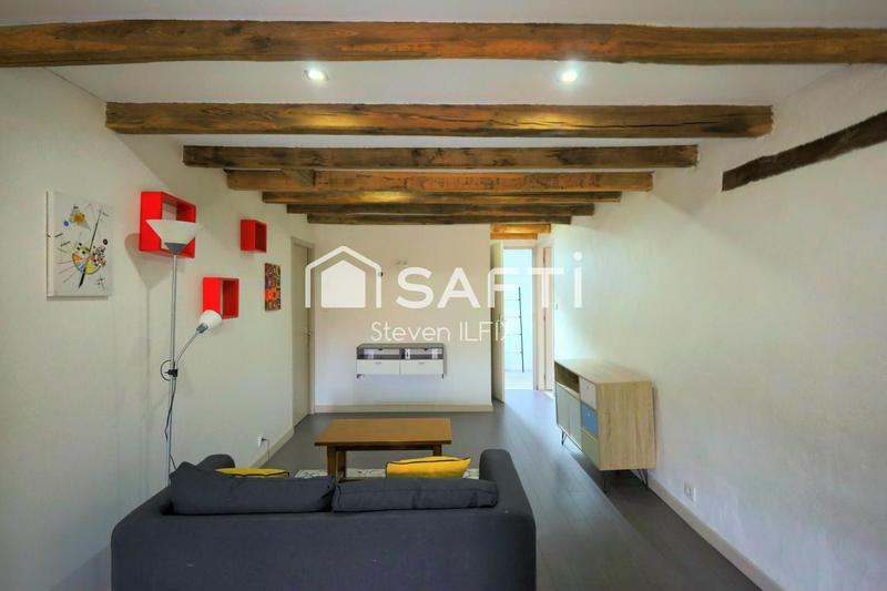 Maison - 240 m² - 6 pièces