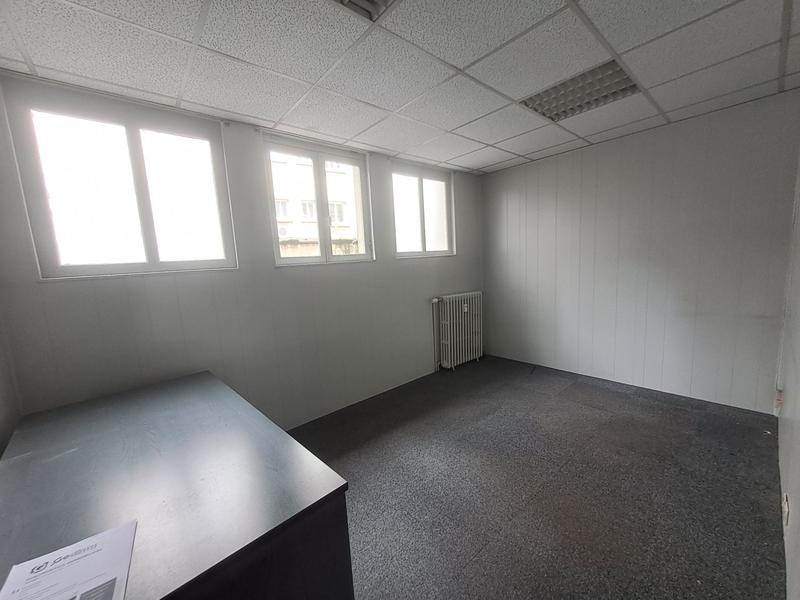 Local commercial - 53 m² - 4 pièces