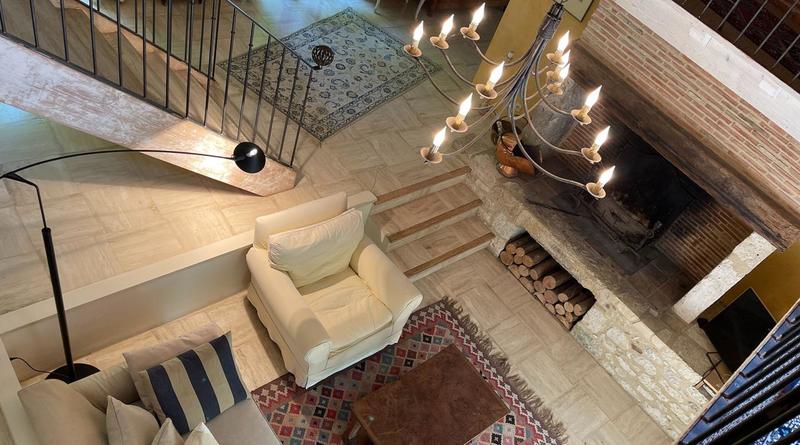 Maison - 260 m² - 7 pièces