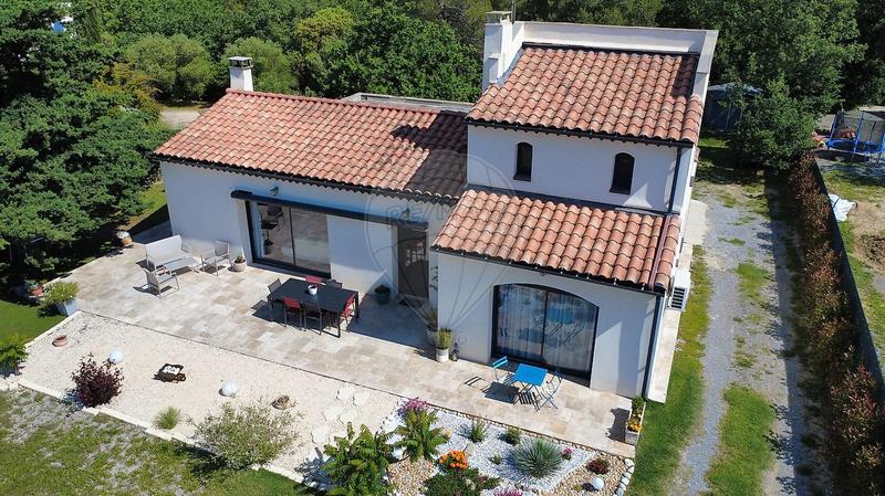 Maison - 128 m² - 5 pièces