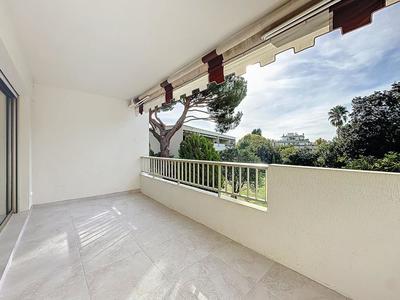 Studio - 28 m² - 1 pièce