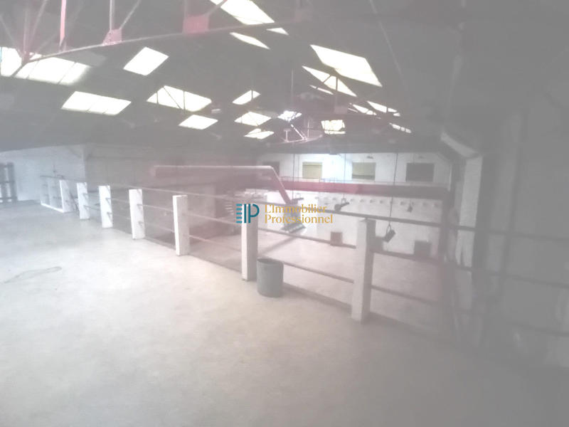 Local commercial - 584 m²