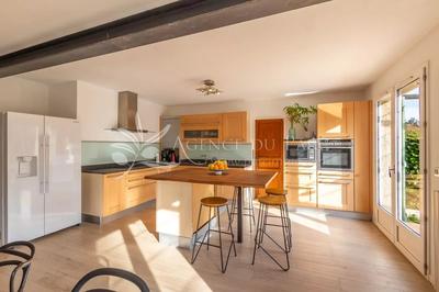 Maison - 180 m² - 5 pièces