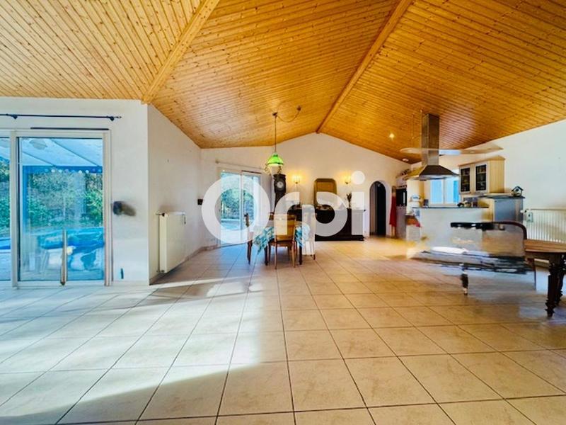 Maison - 148 m² - 6 pièces