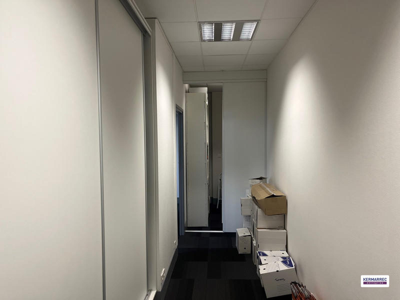 Bureau - 104 m²