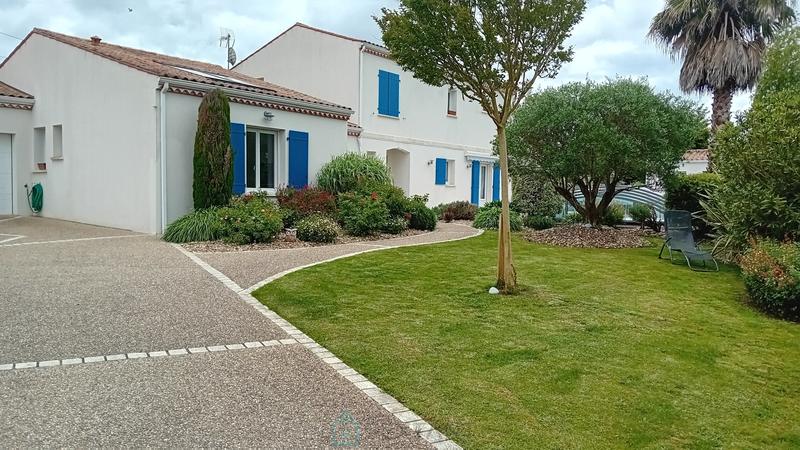 Villa - 206 m² - 11 pièces