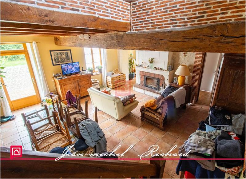 Maison - 221 m² - 9 pièces