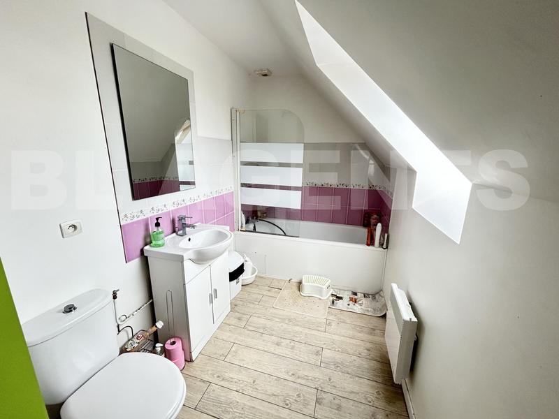 Maison - 111 m² - 6 pièces