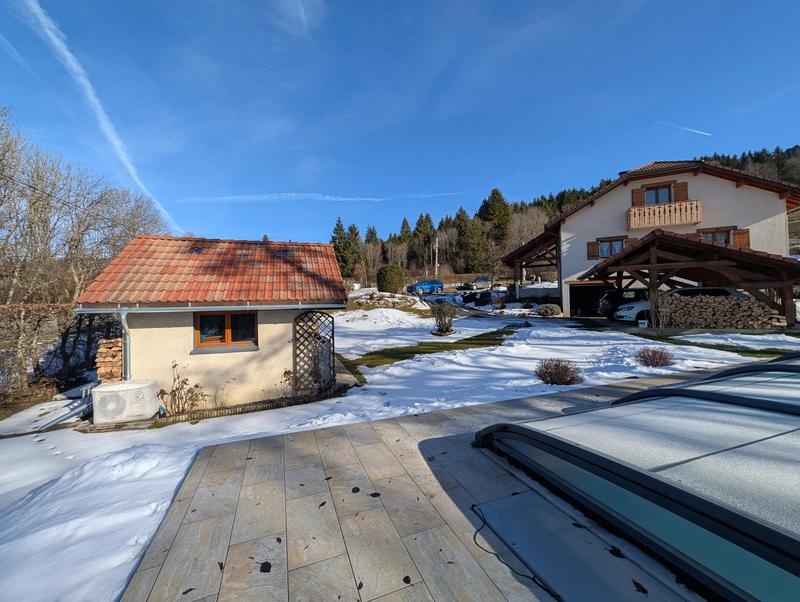 Maison - 93 m² - 4 pièces