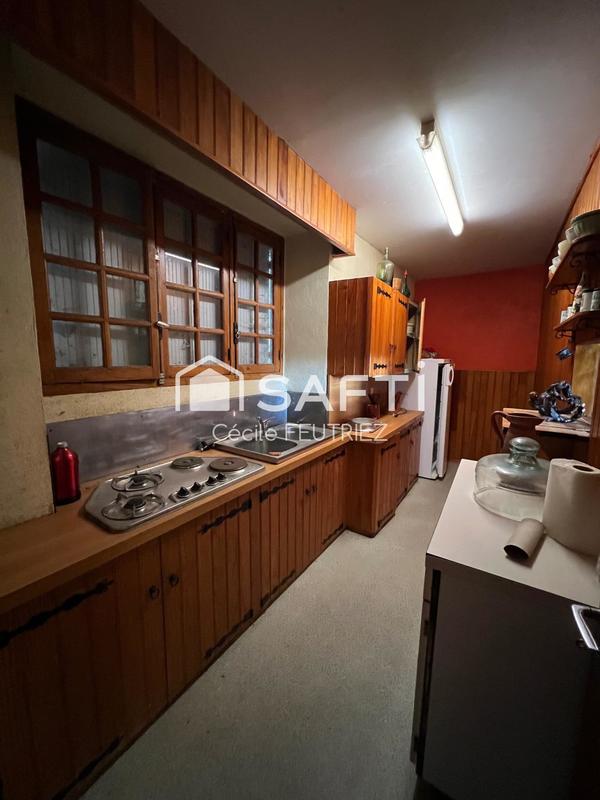 Maison - 270 m² - 8 pièces