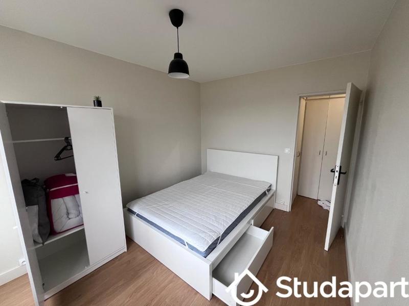 Chambre - 9 m² - 1 pièce