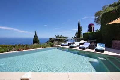 Villa - 231 m² - 6 pièces