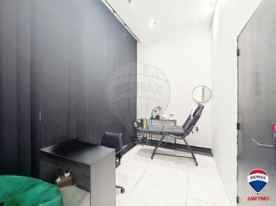 Local commercial - 44 m² - 4 pièces