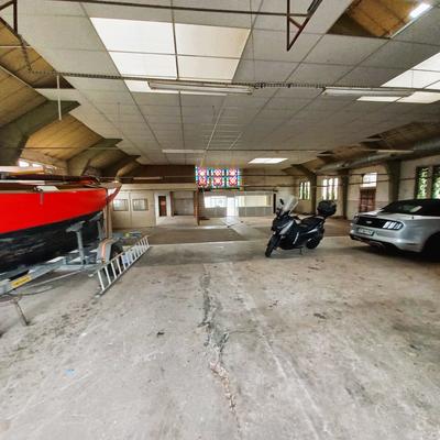 Entrepôt - 600 m²
