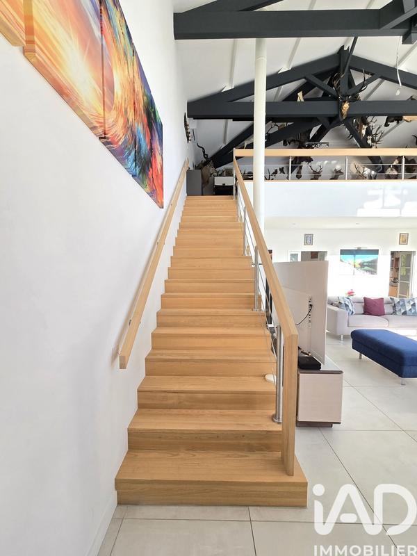 Maison - 271 m² - 6 pièces