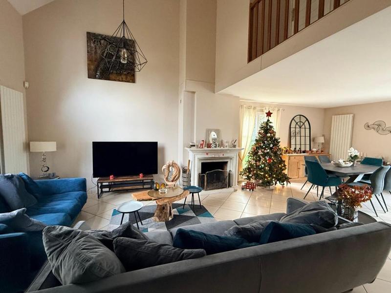 Maison - 173 m² - 7 pièces