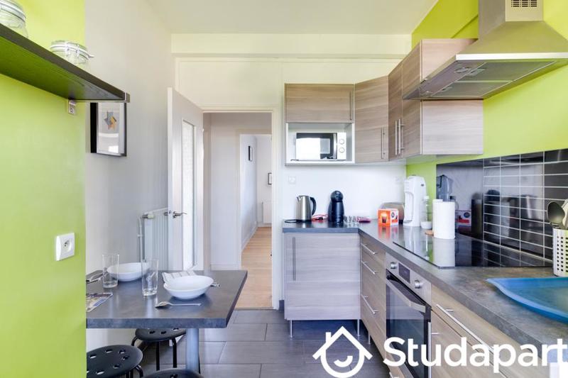 Chambre - 11 m² - 1 pièce