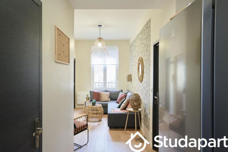 Chambre - 10 m² - 1 pièce