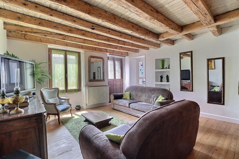 Maison - 210 m² - 7 pièces