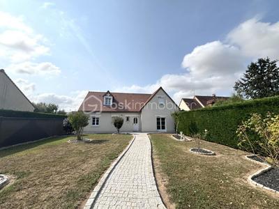 Maison traditionnelle - 170 m² - 8 pièces