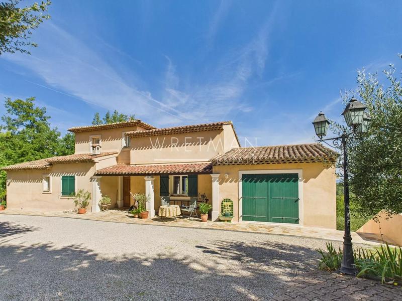 Villa - 176 m² - 6 pièces