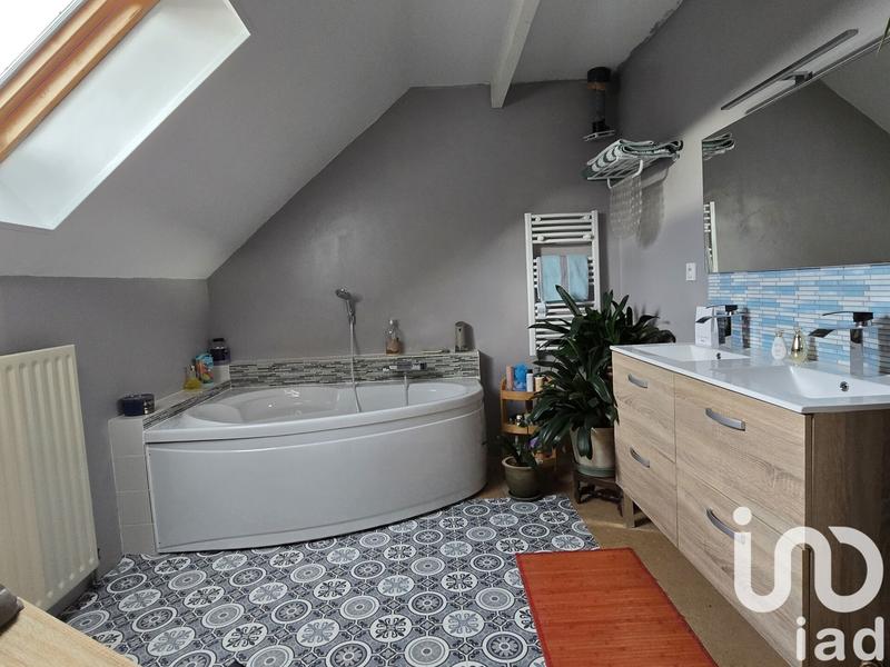 Maison - 186 m² - 7 pièces