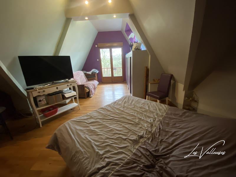 Maison - 180 m² - 7 pièces