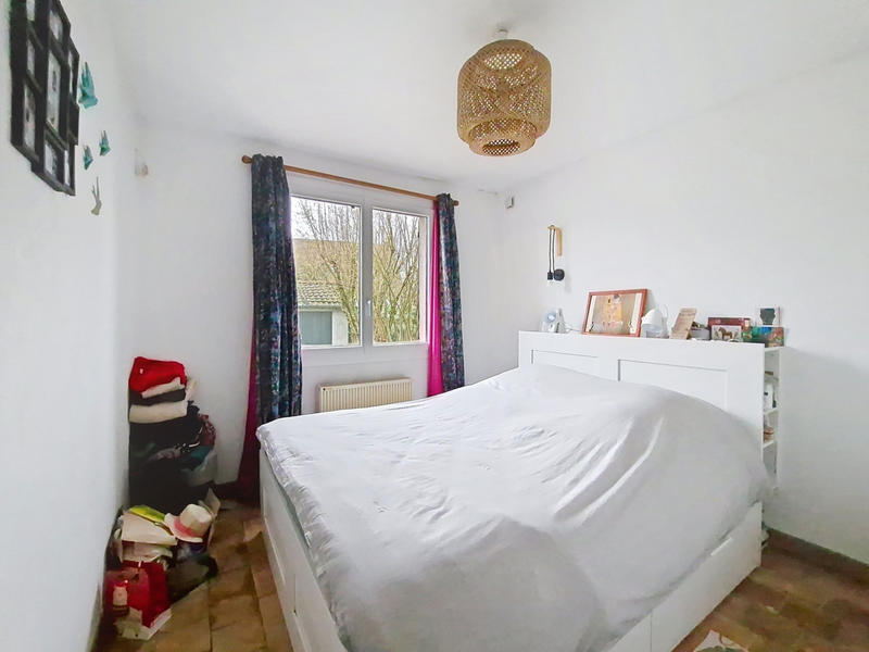 Maison - 210 m² - 10 pièces