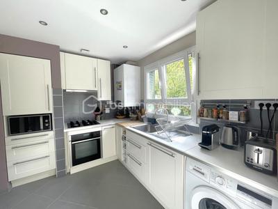 Maison - 98 m² - 6 pièces