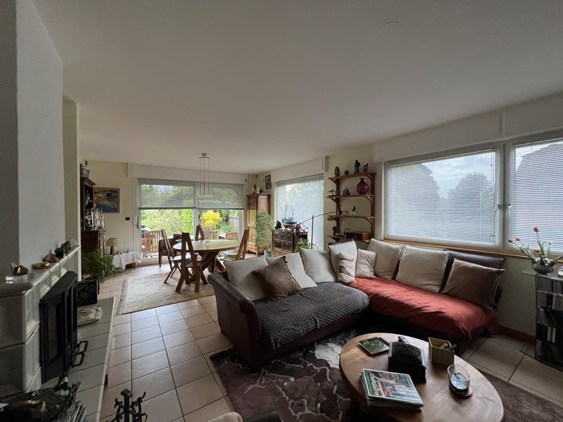 Maison - 201 m² - 8 pièces