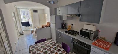 Maison - 165 m² - 9 pièces