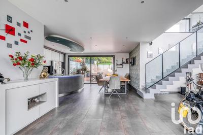 Maison de maîtres - 205 m² - 7 pièces