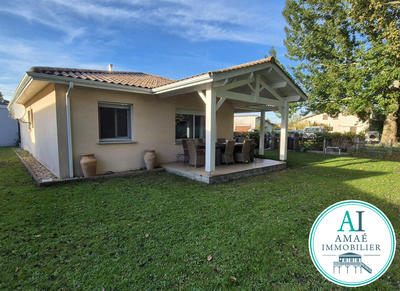 Maison - 93 m² - 4 pièces