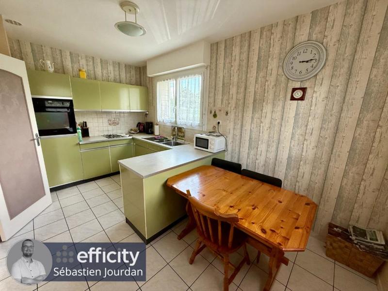 Maison - 144 m² - 7 pièces