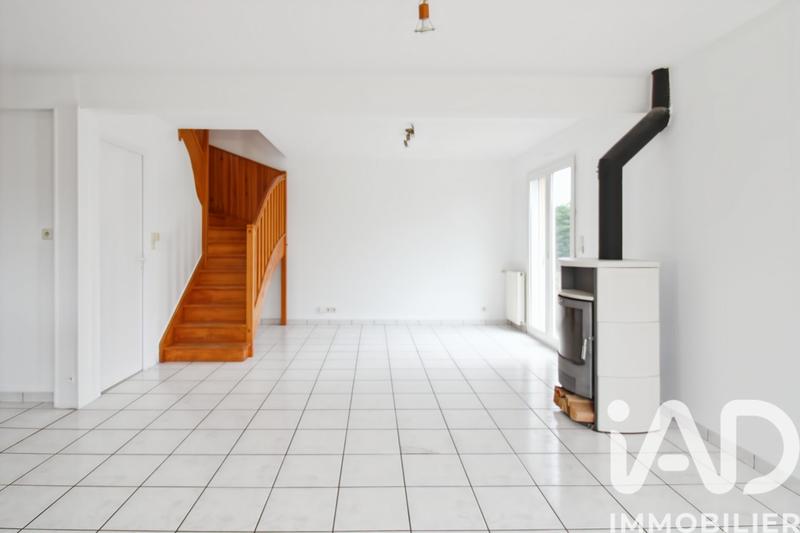Maison - 93 m² - 5 pièces