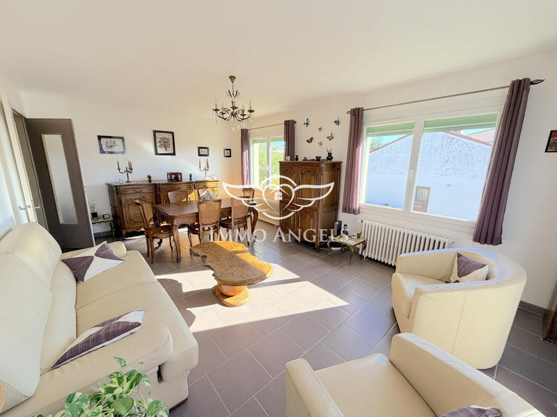 Maison traditionnelle - 132 m² - 6 pièces