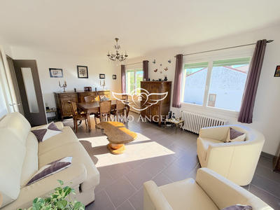 Maison traditionnelle - 132 m² - 6 pièces