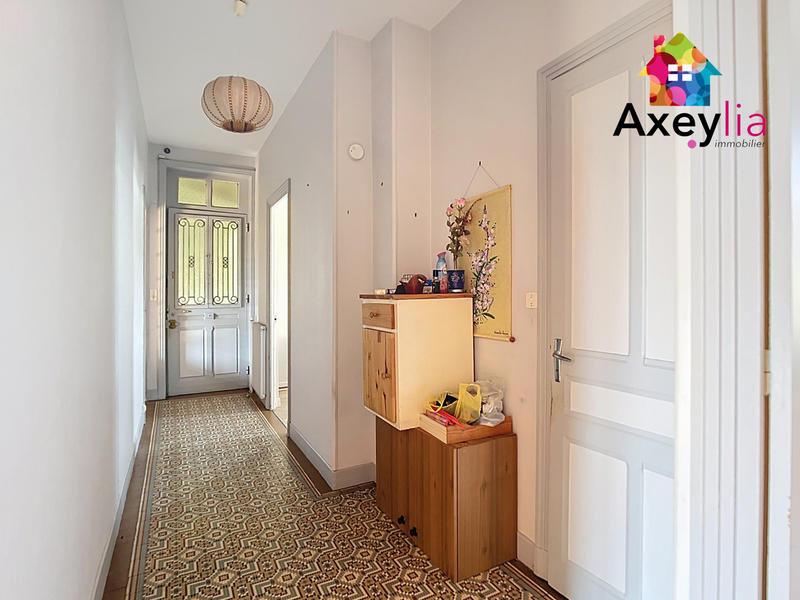 Maison - 137 m² - 6 pièces