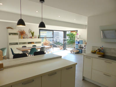 Maison traditionnelle - 130 m² - 5 pièces