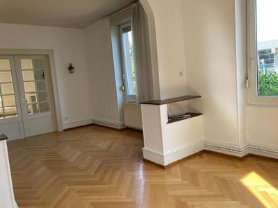 Appartement - 107 m² - 5 pièces