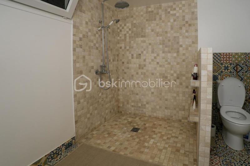 Maison traditionnelle - 153 m² - 6 pièces