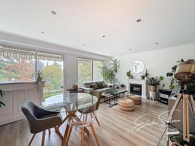 Appartement - 92 m² - 4 pièces