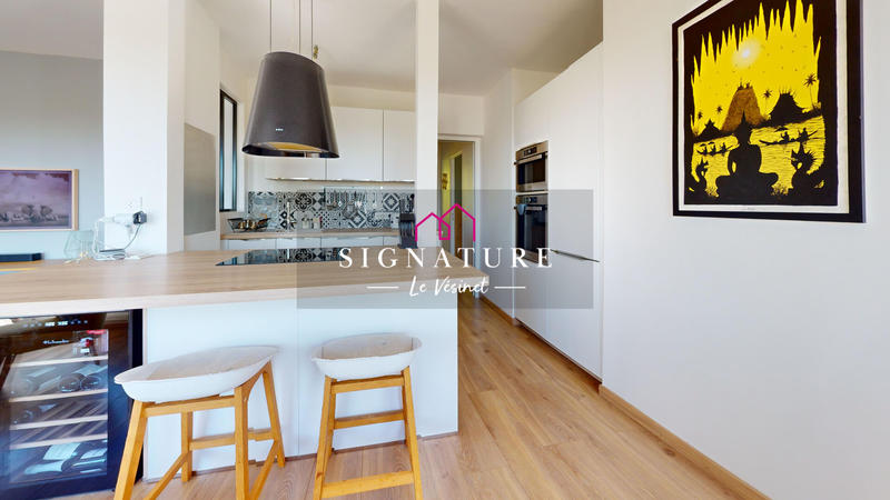 Appartement - 84 m² - 4 pièces