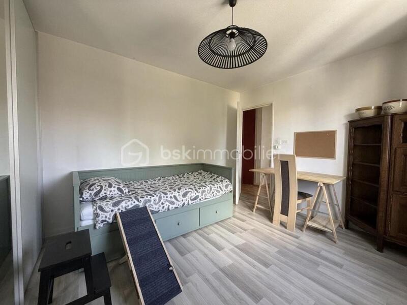 Appartement - 82 m² - 4 pièces