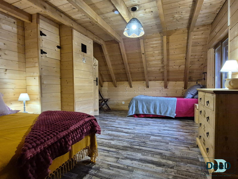 Maison - 140 m² - 4 pièces