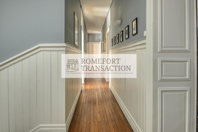 Maison - 214 m² - 10 pièces