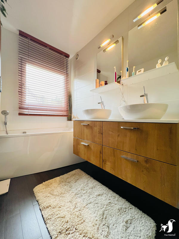 Maison - 120 m² - 4 pièces