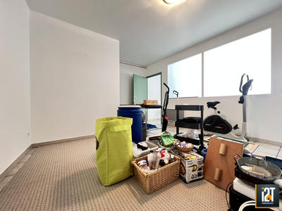 Local d'activités - 100 m²