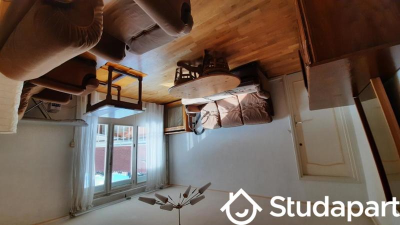 Chambre - 11 m² - 1 pièce