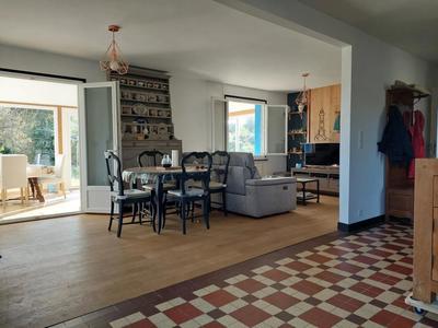 Maison - 130 m² - 7 pièces